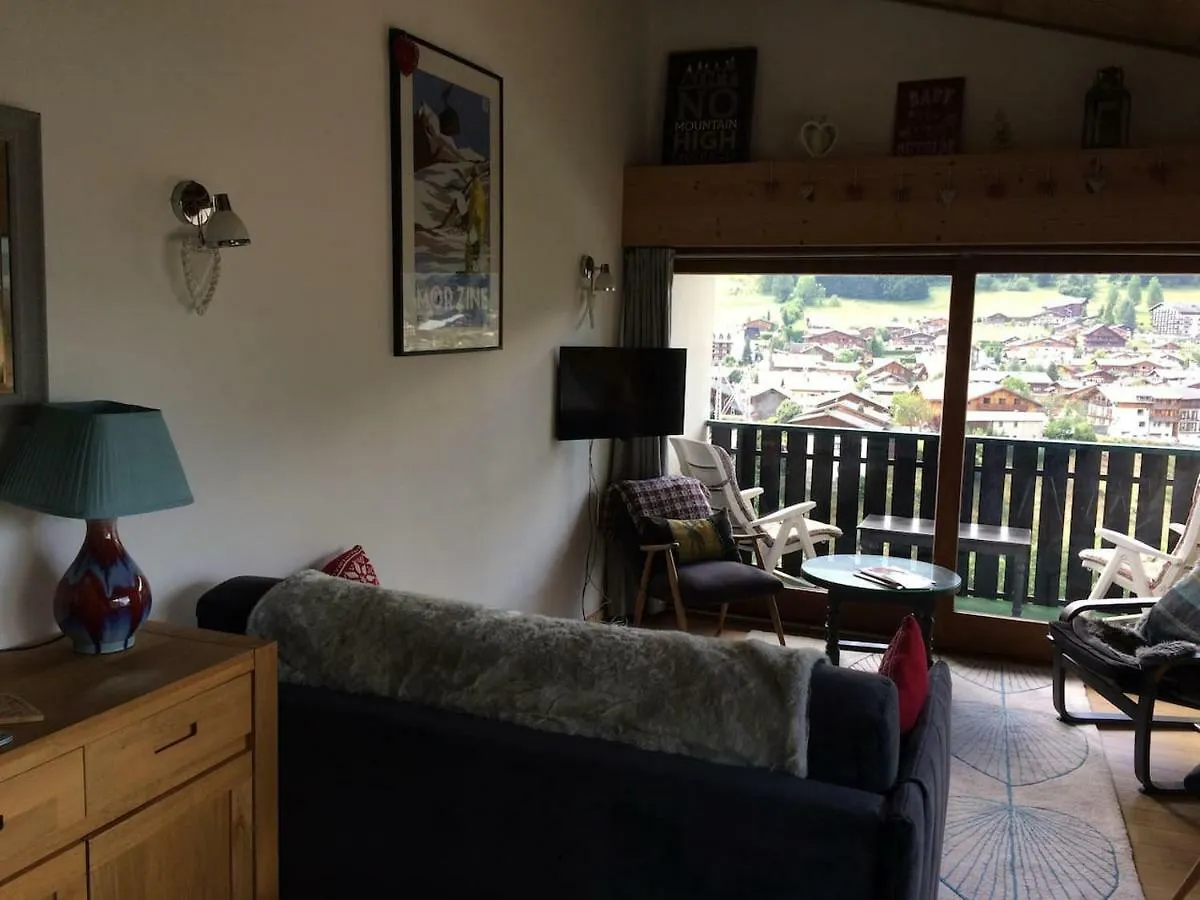 Luxury Apartment, 350M To Ski Lift, South Facing, Close To Town Centre Morzine Apartment